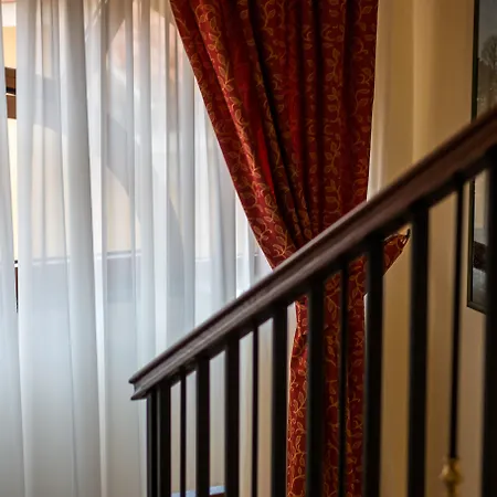 San Francisco Hotell 3*