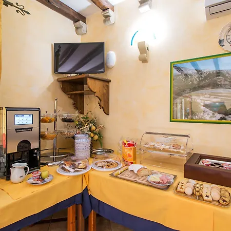 San Francisco ホテル 3*