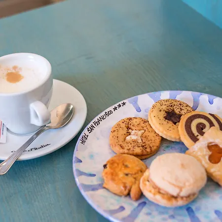 San Francisco ホテル 3*