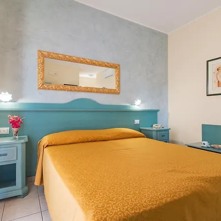 San Francisco ホテル 3*